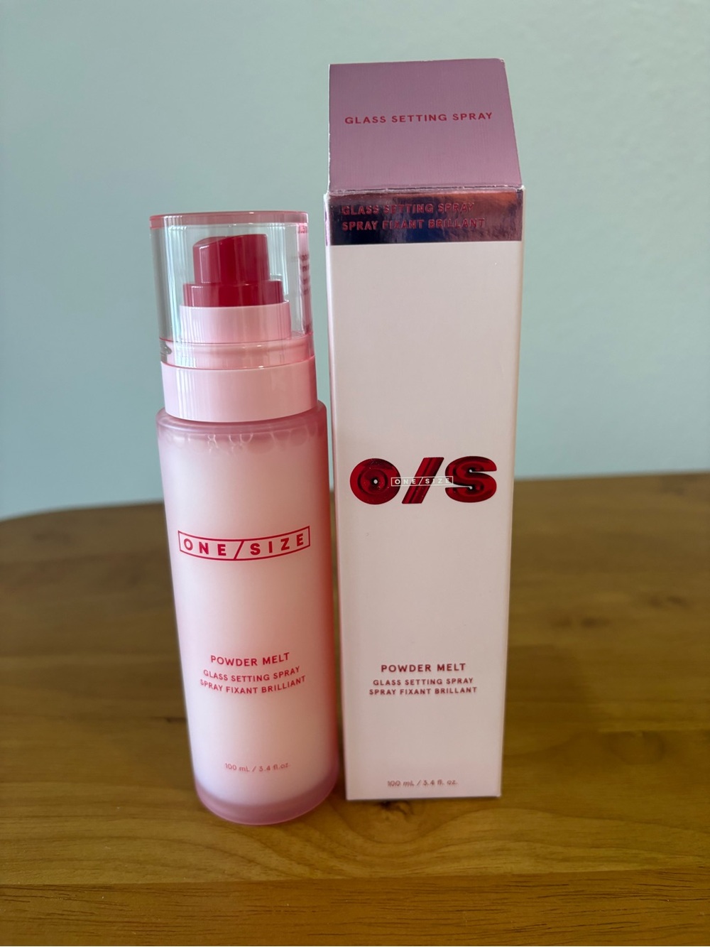 ONE/SIZE Powder Melt Glass Setting Spray – New